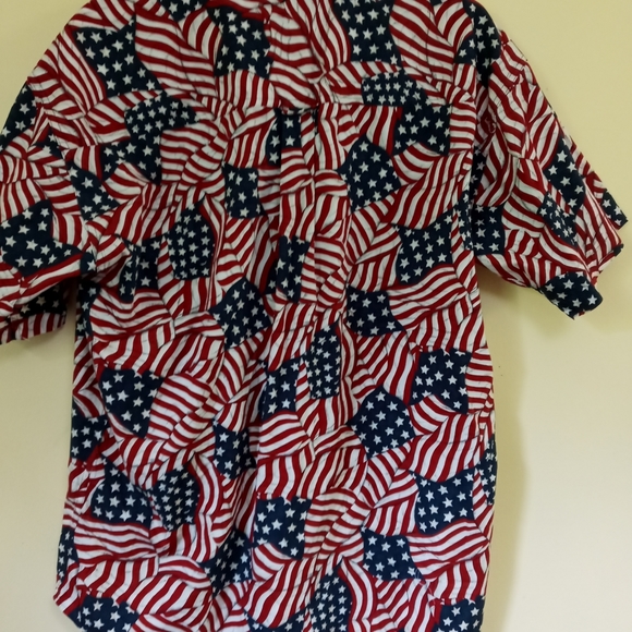 Chaps Ralph Lauren Button Down - Picture 2 of 4